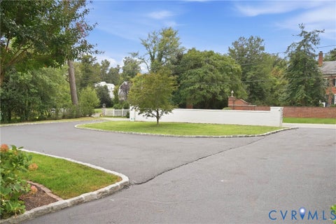 Tiny photo for 6604 Three Chopt Road, Richmond, VA 23226 (MLS # 2625970)