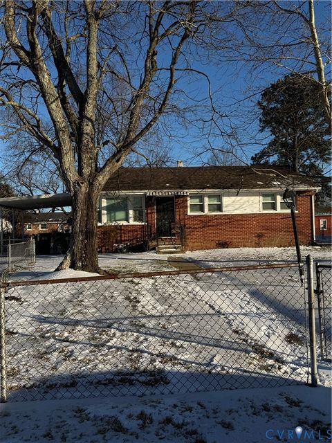 Photo of 2211 Apollo Road, Fairfield, VA 23223 (MLS # 2603030)