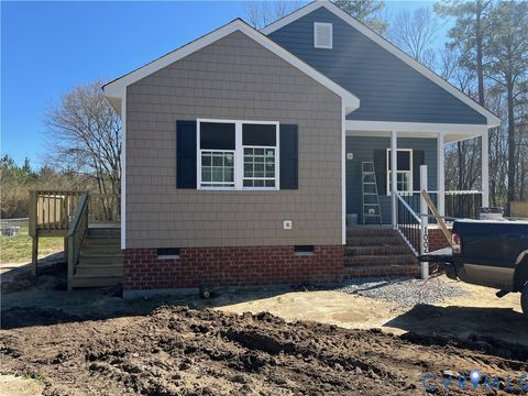 Photo of 114 Elm Street, Waverly, VA 23890 (MLS # 2610486)