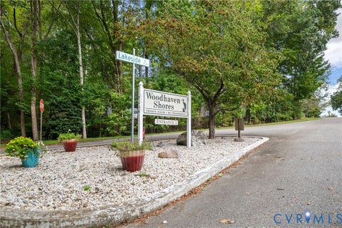 Tiny photo for 6421 Lakeshore Drive, Quinton, VA 23141 (MLS # 2625765)