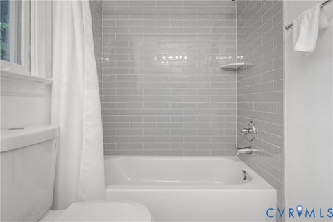 Tiny photo for 6421 Lakeshore Drive, Quinton, VA 23141 (MLS # 2625765)