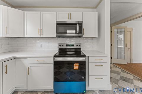 Tiny photo for 205 Warren Avenue, Lynchburg, VA 24501 (MLS # 2608229)