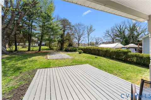 Tiny photo for 205 Warren Avenue, Lynchburg, VA 24501 (MLS # 2608229)