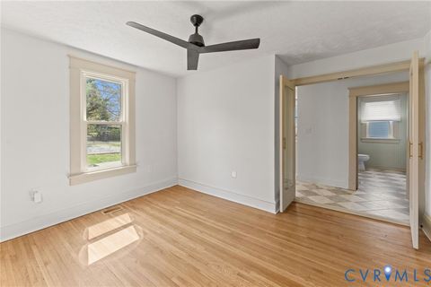 Tiny photo for 205 Warren Avenue, Lynchburg, VA 24501 (MLS # 2608229)