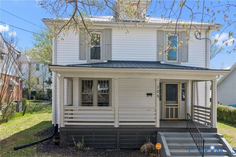 Tiny photo for 205 Warren Avenue, Lynchburg, VA 24501 (MLS # 2608229)