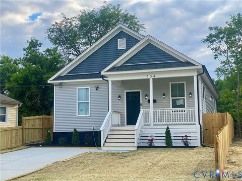 Photo of 734 Mount Airy Street, Petersburg, VA 23803 (MLS # 2612549)