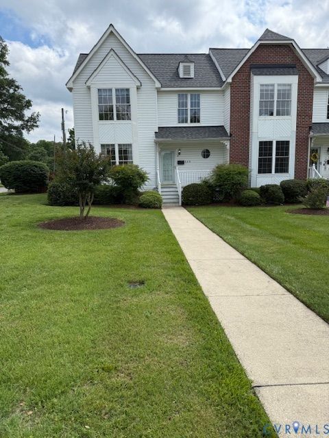 Photo of 335 Myrtle Street, Ashland, VA 23005 (MLS # 2610903)