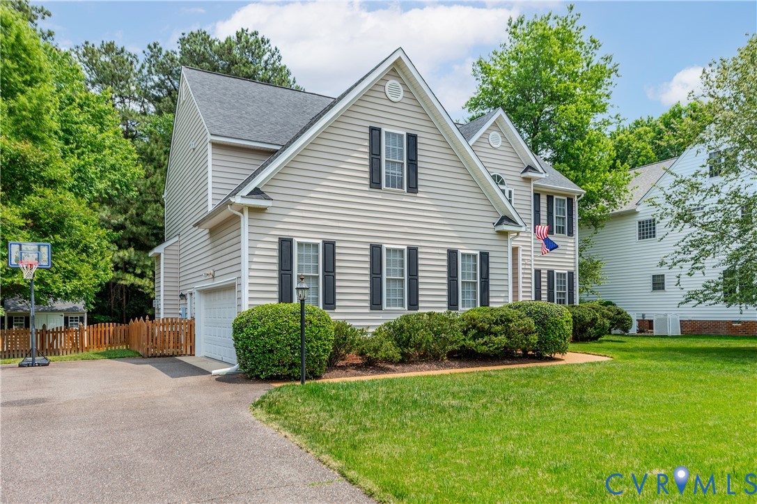 5509 Luxford Court