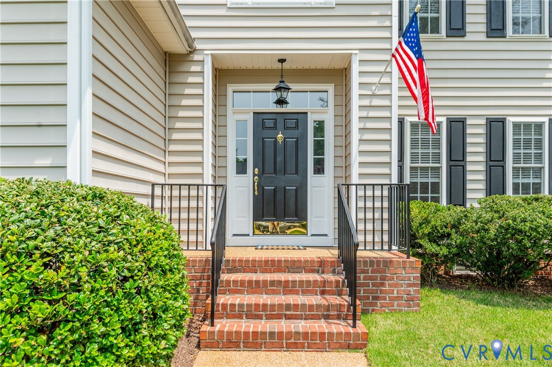 5509 Luxford Court