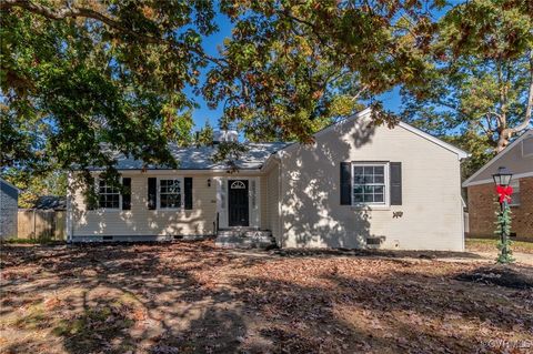 A home in Colonial Heights