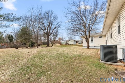 Tiny photo for 159 Second Street, Appomattox, VA 24522 (MLS # 2605319)