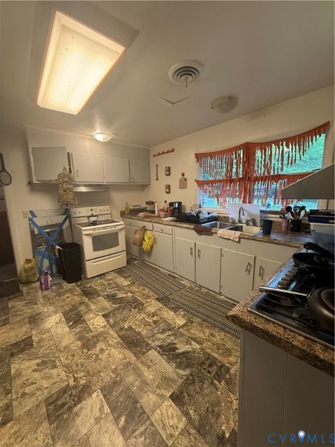Tiny photo for 10096 Blue Star Highway, Sussex, VA 23882 (MLS # 2611597)