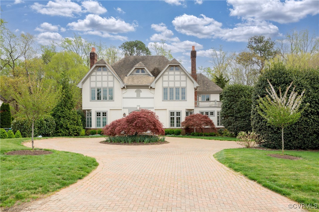 4917 Lockgreen Circle