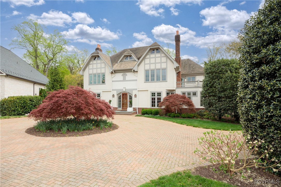 4917 Lockgreen Circle