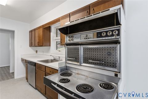 Tiny photo for 102 Grattan Road, Richmond, VA 23229 (MLS # 2606719)