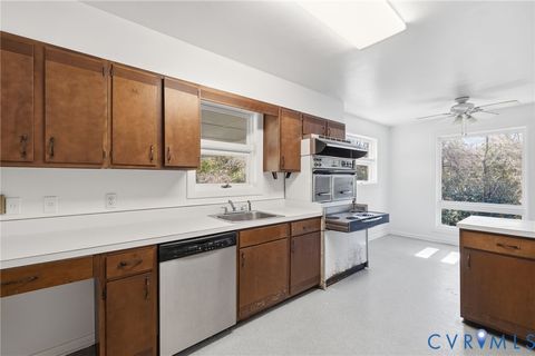 Tiny photo for 102 Grattan Road, Richmond, VA 23229 (MLS # 2606719)