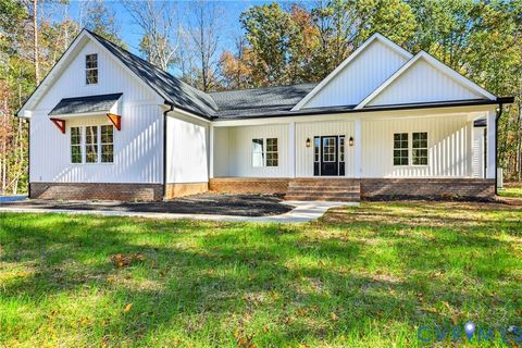 5852 Tucker Road Powhatan VA 23139