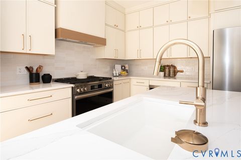 Tiny photo for 2402 Perry Street, Richmond, VA 23225 (MLS # 2606175)