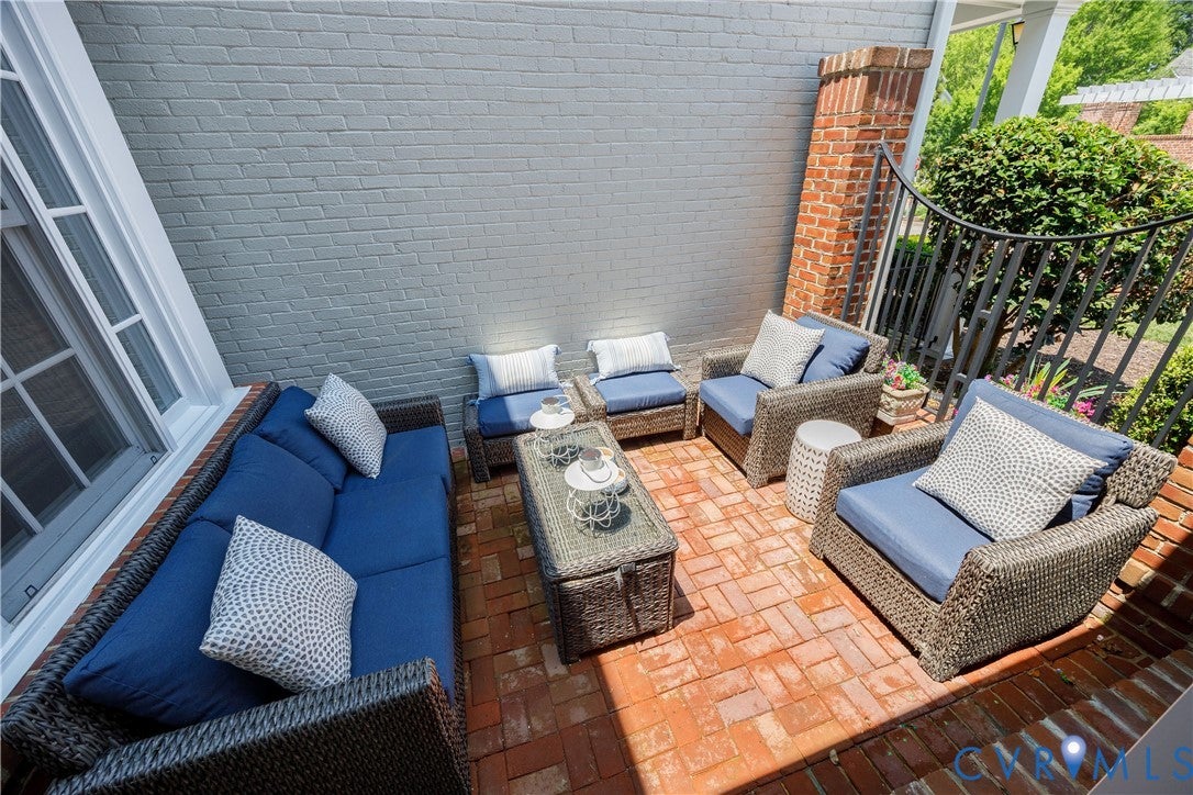 9509 Belle Air Lane