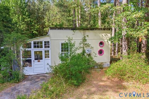 Tiny photo for 15416 Sunnybrook Road, South Prince George, VA 23805 (MLS # 2613060)