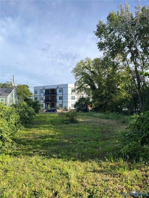 Tiny photo for 1630 N 28th Street, Richmond, VA 23223 (MLS # 2626514)