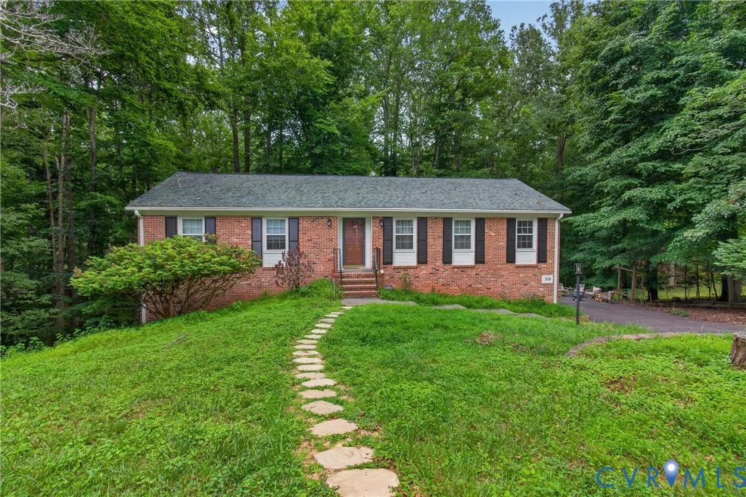 310 Crestfield Court