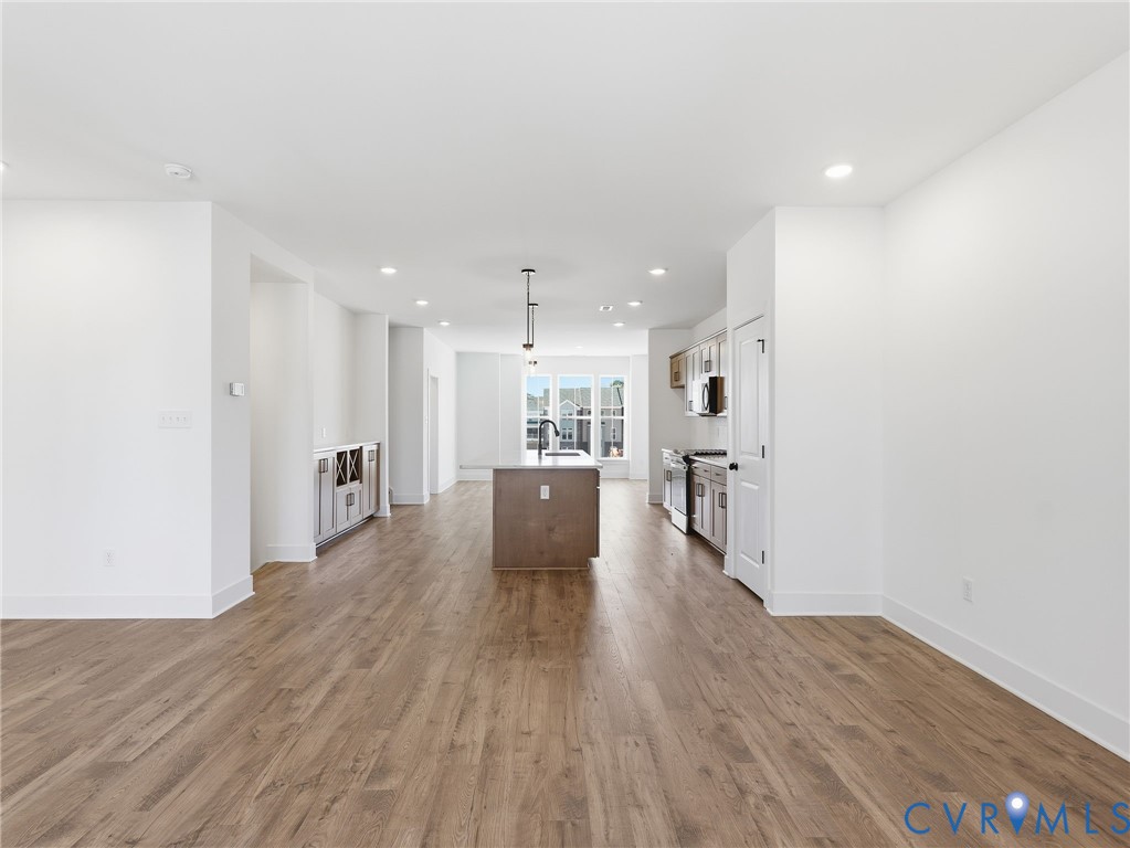 12026 Flowering Lavender Loop