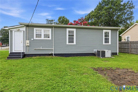 Tiny photo for 503 N 3rd Avenue, Hopewell, VA 23860 (MLS # 2618463)