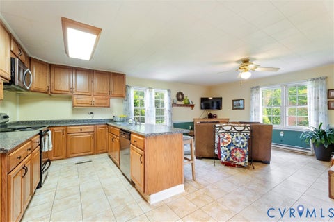 Tiny photo for 252 David Bruce Avenue, Charlotte Courthouse, VA 23923 (MLS # 2627964)