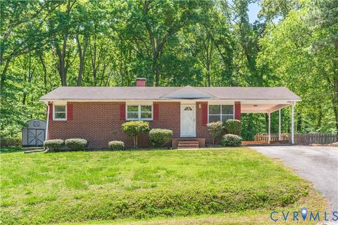 Photo of 210 E Seventh Street, South Hill, VA 23970 (MLS # 2610483)