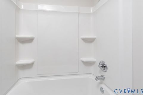 Tiny photo for 622 Columbia Road, Petersburg, VA 23803 (MLS # 2532577)