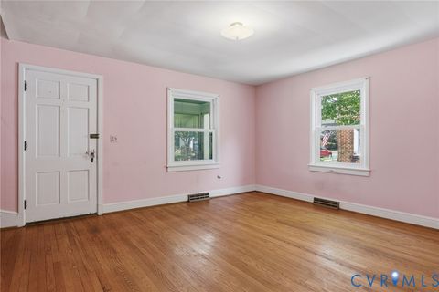Tiny photo for 607 Hamilton Avenue, Colonial Heights, VA 23834 (MLS # 2616112)