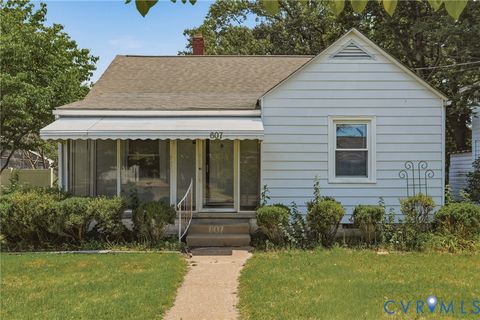 Photo of 607 Hamilton Avenue, Colonial Heights, VA 23834 (MLS # 2616112)