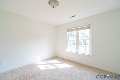 Tiny photo for 206 N Marion Avenue, Hopewell, VA 23860 (MLS # 2607246)