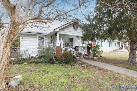 Photo of 212 Norfolk Avenue, Colonial Heights, VA 23834 (MLS # 2602647)