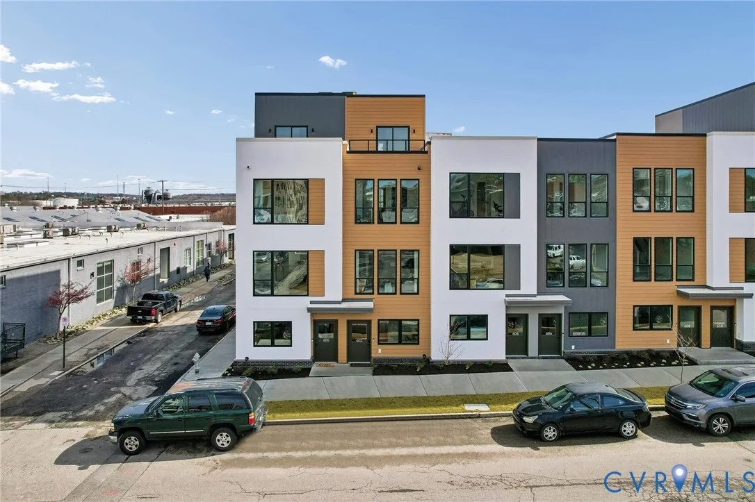 119 E 6th Street