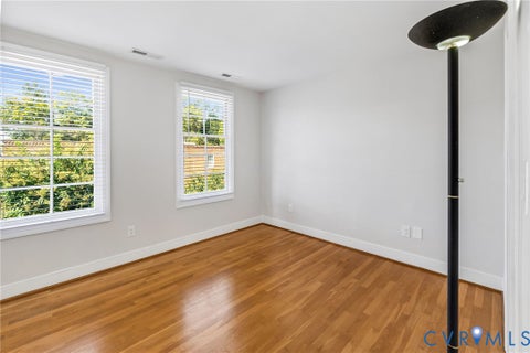 Tiny photo for 101 N 25th Street, Richmond, VA 23223 (MLS # 2627747)