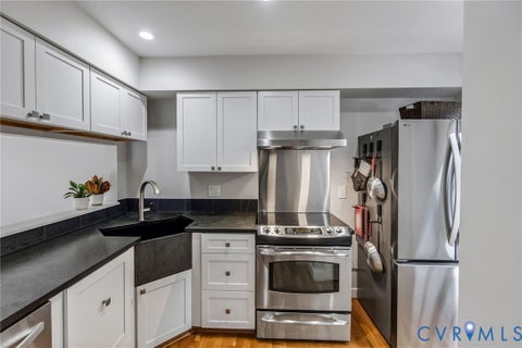 Tiny photo for 101 N 25th Street, Richmond, VA 23223 (MLS # 2627747)