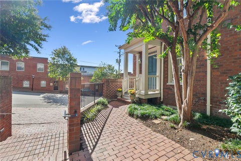Tiny photo for 101 N 25th Street, Richmond, VA 23223 (MLS # 2627747)
