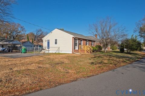 Tiny photo for 228 Washington Avenue, Colonial Heights, VA 23834 (MLS # 2532241)