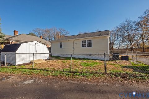 Tiny photo for 228 Washington Avenue, Colonial Heights, VA 23834 (MLS # 2532241)