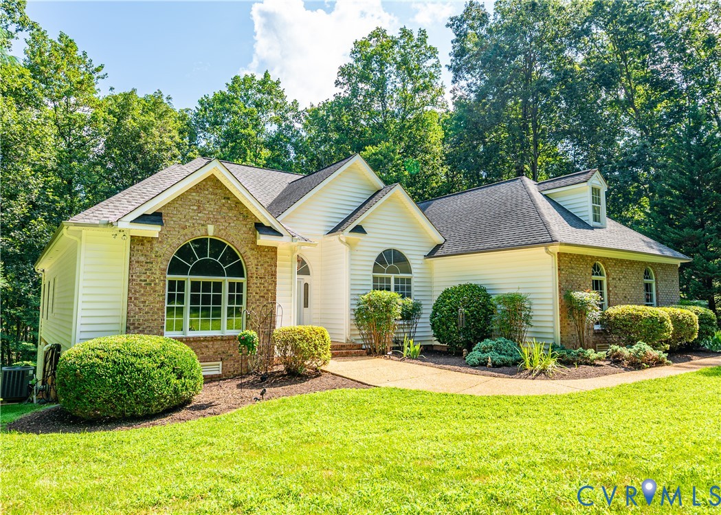 2020 Valley Springs Circle