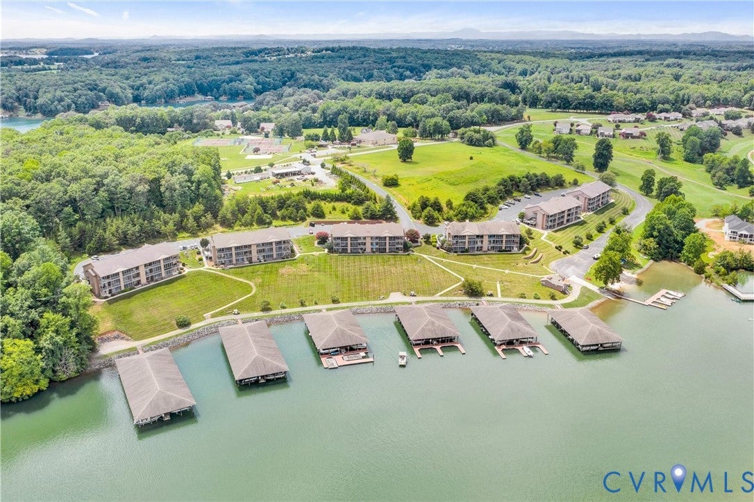 1103 Mariners Way, Huddleston, VA, 24104
