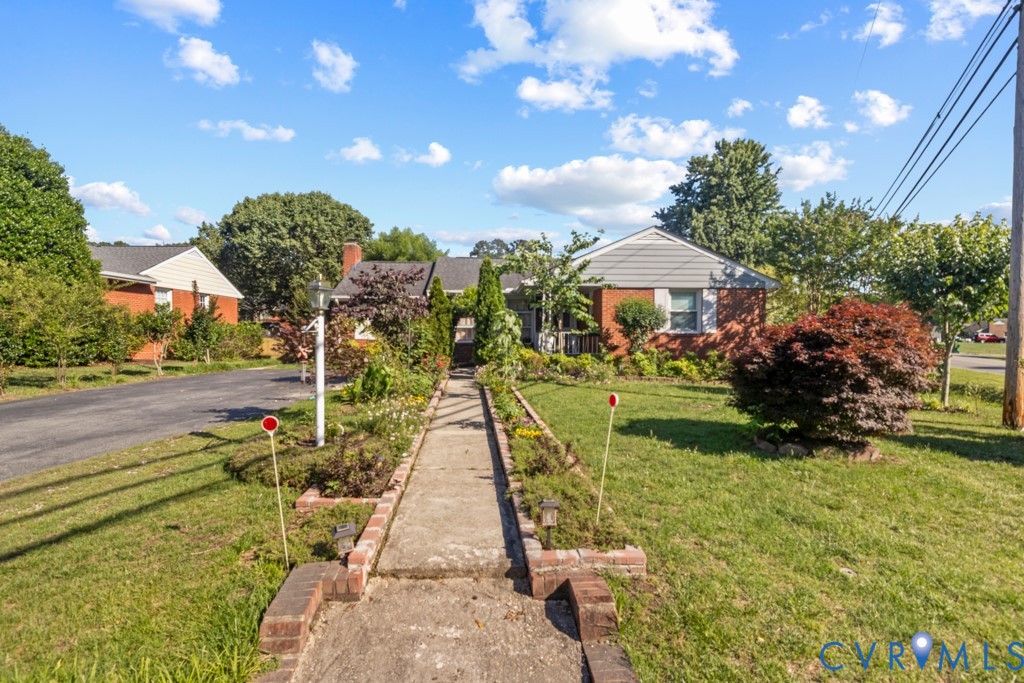 2201 Sommie Lane