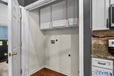 Tiny photo for 813 Wills Road, Petersburg, VA 23803 (MLS # 2619775)
