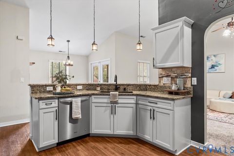 Tiny photo for 813 Wills Road, Petersburg, VA 23803 (MLS # 2619775)