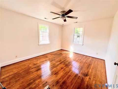 Tiny photo for 340 Jefferson Avenue, Colonial Heights, VA 23834 (MLS # 2610960)