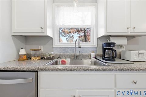 Tiny photo for 3111 Holly Avenue, Colonial Heights, VA 23834 (MLS # 2609678)