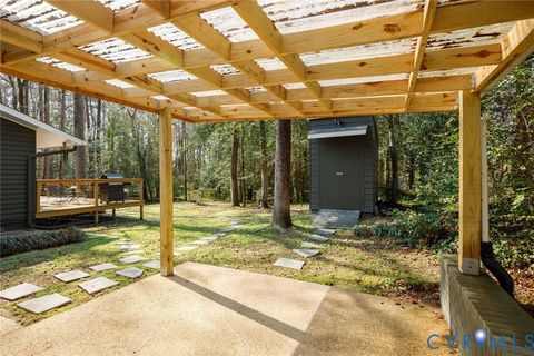 Tiny photo for 2318 Stratford Court, Richmond, VA 23225 (MLS # 2606360)