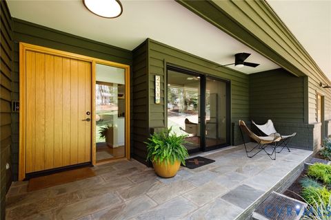 Photo of 2318 Stratford Court, Richmond, VA 23225 (MLS # 2606360)